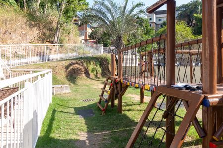 Apartamento para alugar com 65m², 2 quartos e 1 vagaÁrea comum - Playground