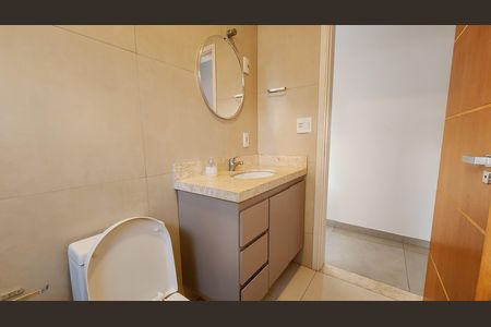 Casa para alugar com 270m², 6 quartos e 2 vagas Casa para alugar com 270m², 6 quartos e 2 vagasBanheiro