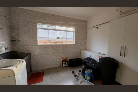 Casa para alugar com 270m², 6 quartos e 2 vagas Casa para alugar com 270m², 6 quartos e 2 vagasÁrea de Serviço