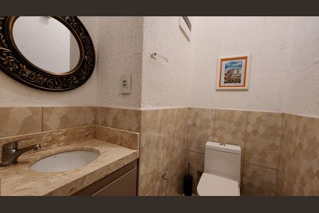 Casa para alugar com 270m², 6 quartos e 2 vagas Casa para alugar com 270m², 6 quartos e 2 vagasLavabo