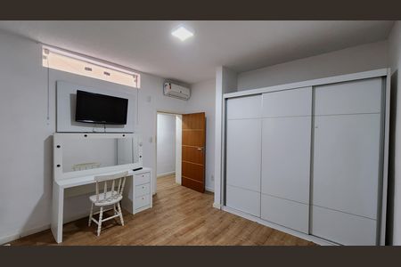Casa para alugar com 270m², 6 quartos e 2 vagas Casa para alugar com 270m², 6 quartos e 2 vagasQuarto 1