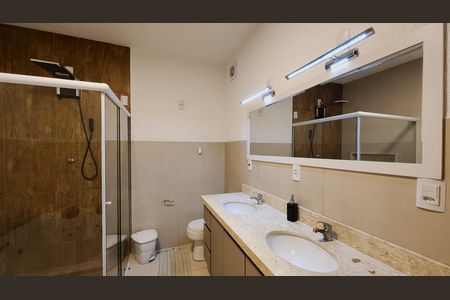 Casa para alugar com 270m², 6 quartos e 2 vagas Casa para alugar com 270m², 6 quartos e 2 vagasBanheiro do Quarto 3