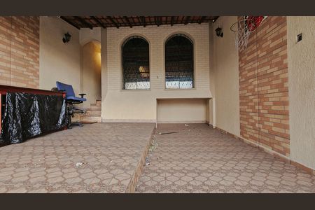 Casa para alugar com 270m², 6 quartos e 2 vagas Casa para alugar com 270m², 6 quartos e 2 vagasGaragem