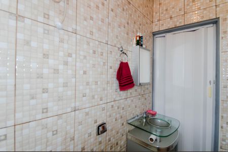 Casa à venda com 125m², 2 quartos e 2 vagas Casa à venda com 125m², 2 quartos e 2 vagasBanheiro