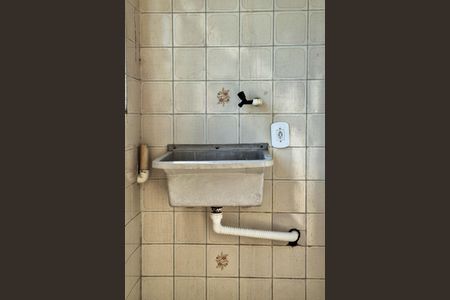 Casa à venda com 80m², 2 quartos e 1 vaga Casa à venda com 80m², 2 quartos e 1 vagaÁrea de Serviço