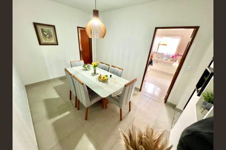 Casa à venda com 280m², 5 quartos e 2 vagasSala de Jantar