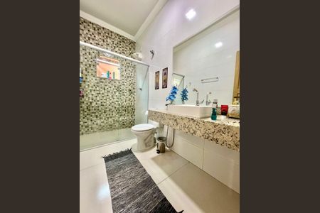 Casa à venda com 280m², 5 quartos e 2 vagasBanheiro Social 1