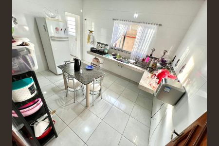 Casa à venda com 280m², 5 quartos e 2 vagasCozinha