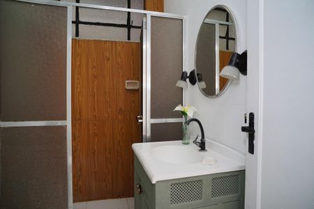 Apartamento à venda com 216m², 2 quartos e sem vaga Apartamento à venda com 216m², 2 quartos e sem vagaBanheiro