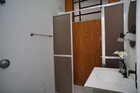 Apartamento à venda com 216m², 2 quartos e sem vaga Apartamento à venda com 216m², 2 quartos e sem vagaBanheiro