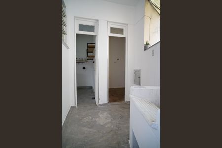 Apartamento à venda com 216m², 2 quartos e sem vaga Apartamento à venda com 216m², 2 quartos e sem vagaÁrea de Serviço