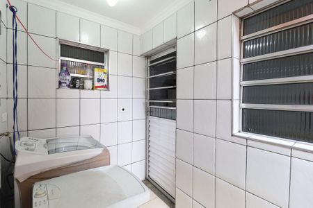 Casa à venda com 140m², 4 quartos e 2 vagasÁrea de serviço