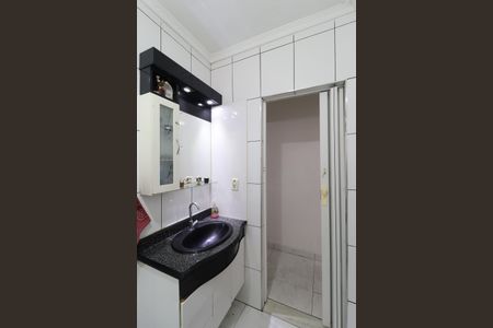 Casa à venda com 140m², 4 quartos e 2 vagasBanheiro