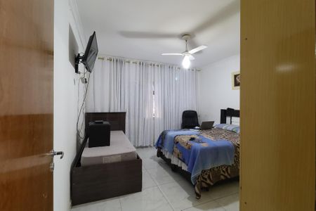 Casa à venda com 140m², 4 quartos e 2 vagasQuarto 1