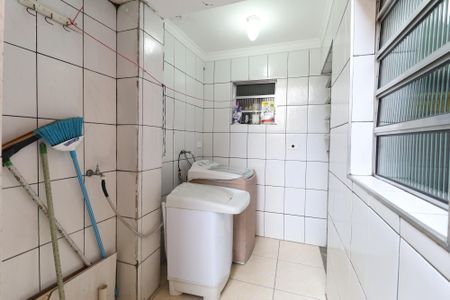 Casa à venda com 140m², 4 quartos e 2 vagasÁrea de serviço