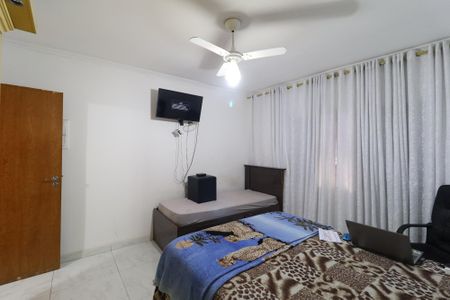 Casa à venda com 140m², 4 quartos e 2 vagasQuarto 1