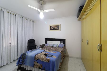 Casa à venda com 140m², 4 quartos e 2 vagasQuarto 1