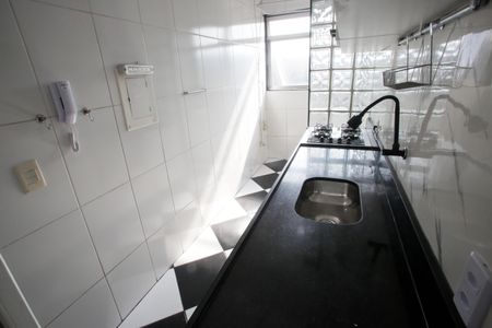 Apartamento à venda com 55m², 2 quartos e 1 vaga Apartamento à venda com 55m², 2 quartos e 1 vagaCozinha