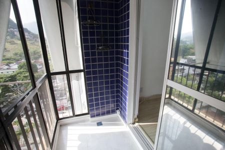 Apartamento à venda com 55m², 2 quartos e 1 vaga Apartamento à venda com 55m², 2 quartos e 1 vagaVaranda da Sala