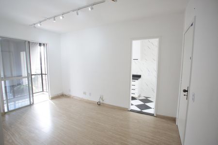 Apartamento à venda com 55m², 2 quartos e 1 vaga Apartamento à venda com 55m², 2 quartos e 1 vagaSala