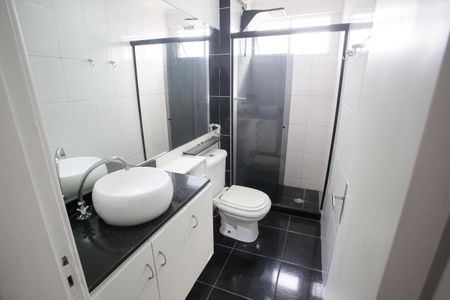 Apartamento à venda com 55m², 2 quartos e 1 vaga Apartamento à venda com 55m², 2 quartos e 1 vagaBanheiro