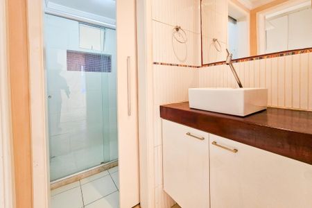 Apartamento para alugar com 84m², 3 quartos e 1 vagaBanheiro 