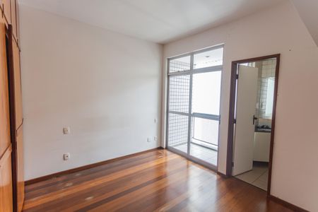 Apartamento para alugar com 90m², 3 quartos e 2 vagasSuíte