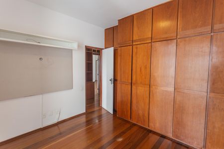 Apartamento para alugar com 90m², 3 quartos e 2 vagasSuíte