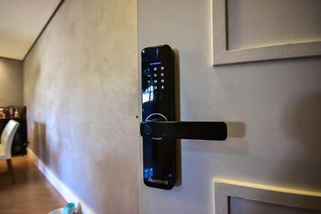 Apartamento à venda com 74m², 2 quartos e 2 vagasFechadura Eletrônica