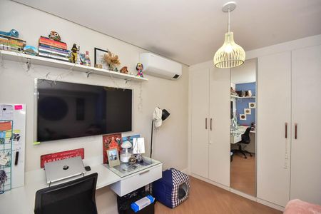 Apartamento à venda com 74m², 2 quartos e 2 vagasQuarto