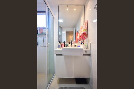 Apartamento à venda com 74m², 2 quartos e 2 vagasBanheiro