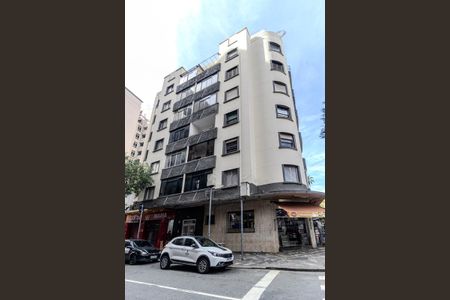 Apartamento à venda com 65m², 1 quarto e sem vagaFachada