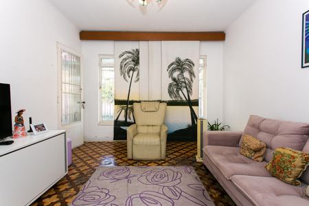 Casa à venda com 224m², 3 quartos e 2 vagasSala