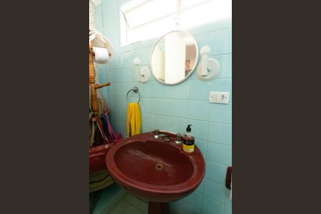 Casa à venda com 224m², 3 quartos e 2 vagasBanheiro da Suíte