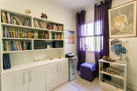 Casa à venda com 224m², 3 quartos e 2 vagasSuíte