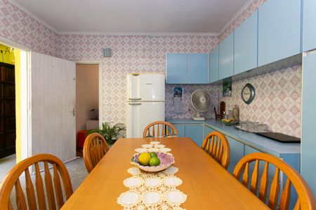 Casa à venda com 224m², 3 quartos e 2 vagasCozinha