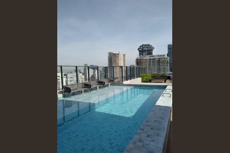 Studio à venda com 22m², 1 quarto e sem vagaPiscina