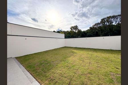 Casa de condomínio à venda com 300m², 3 quartos e 2 vagasQuintal com Churrasqueira