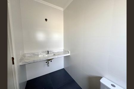 Casa de condomínio à venda com 300m², 3 quartos e 2 vagasBanheiro da Suíte 1