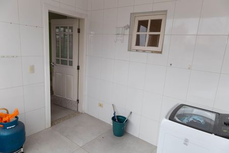 Casa de condomínio à venda com 300m², 2 quartos e 2 vagasÁrea de Serviço