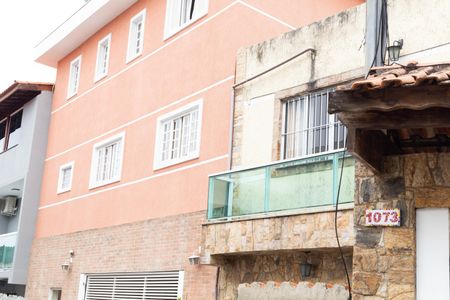Casa de condomínio à venda com 300m², 2 quartos e 2 vagasFachada