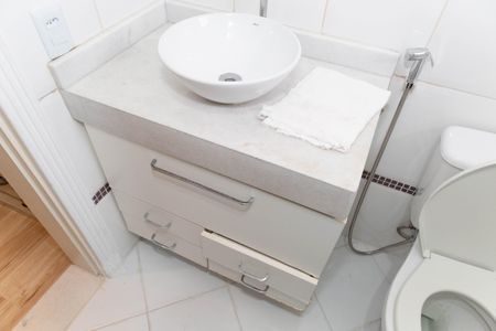 Casa de condomínio à venda com 300m², 2 quartos e 2 vagasBanheiro da Suíte