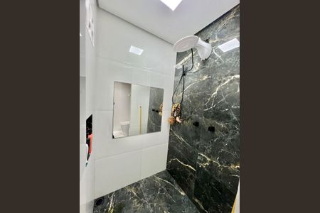 Casa à venda com 100m², 2 quartos e 1 vagaBanheiro