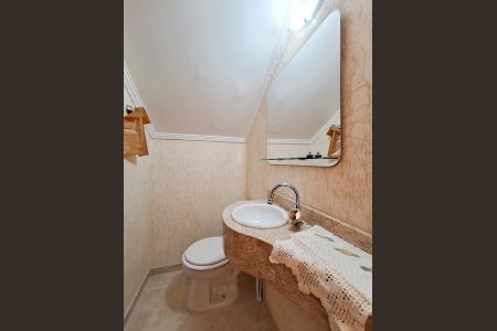 Casa à venda com 100m², 2 quartos e 1 vagaLavabo