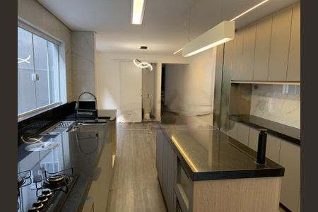 Casa à venda com 250m², 3 quartos e 2 vagas