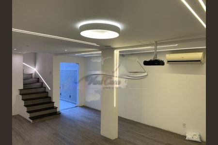 Casa à venda com 3 quartos, 250m² em Sacoma, São Paulo