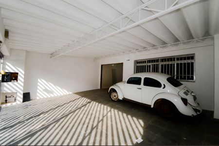 Casa à venda com 223m², 4 quartos e 3 vagasGaragem