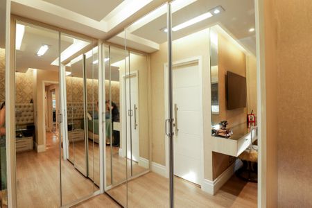 Apartamento à venda com 110m², 3 quartos e 2 vagas Apartamento à venda com 110m², 3 quartos e 2 vagasSuíte