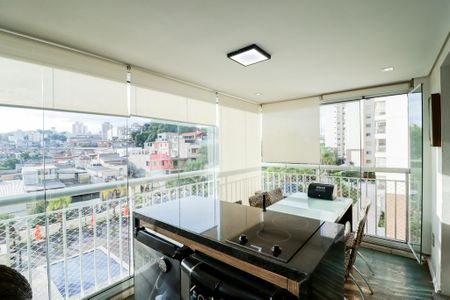 Apartamento à venda com 110m², 3 quartos e 2 vagas Apartamento à venda com 110m², 3 quartos e 2 vagasVaranda Gourmet