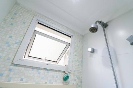 Apartamento à venda com 110m², 3 quartos e 2 vagas Apartamento à venda com 110m², 3 quartos e 2 vagasBanheiro Social